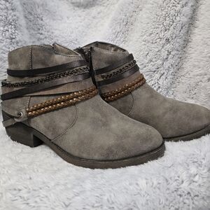 Kohl's Taupe Ankle Boots with Braided Straps